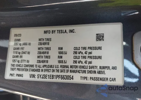 2023 Tesla Model 3 Long Range Dual Motor All-Wheel Drive z USA, uszkodzony, nr VIN 5YJ3E1EB1PF663054